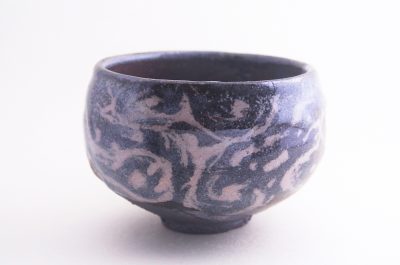 錆紋様志野茶碗